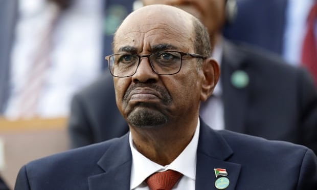 You are currently viewing اعلام آمادگی سودان نسبت به تحویل عمرالبشیر به دیوان کیفری بین‌المللی